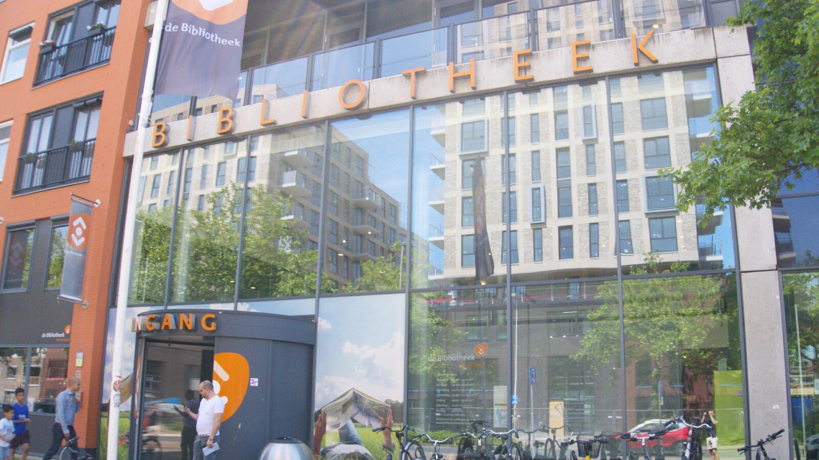 Het gebouw van de Bibliotheek in Purmerend