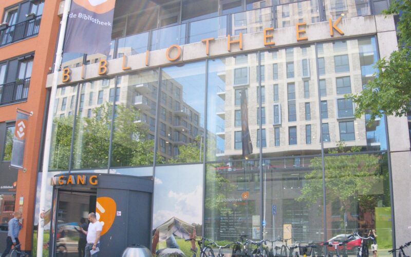 Het gebouw van de Bibliotheek in Purmerend